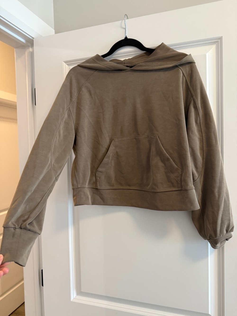 Lululemon softstreme cropped hoodie